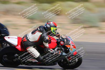 media/Sep-25-2023-Moto Forza (Mon) [[81ffa65e0a]]/B-C Group/Session 4 (Turn 10 Inside)/